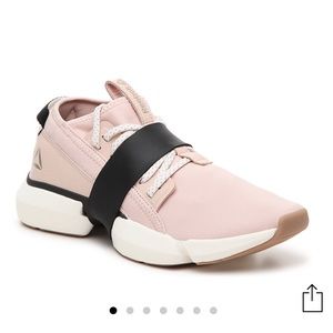 NWOB Reebok Pink Split Flex Breathable Mesh Training Sneaker Active Performance